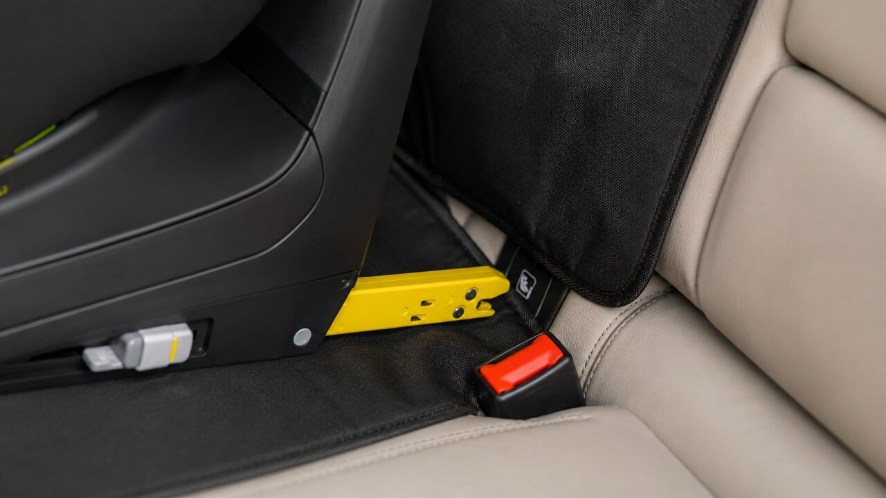 ISOFIX priključak dečijeg auto sedišta